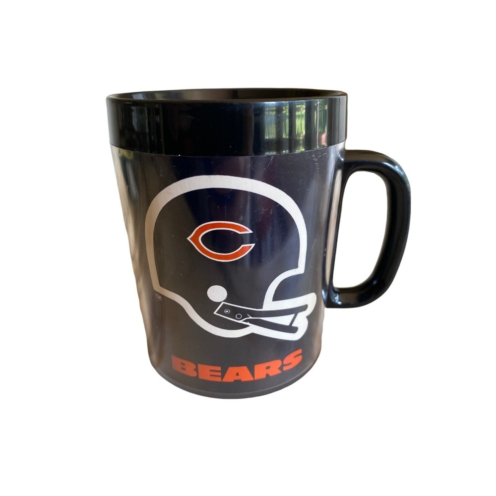 NFL Mug Black Chicago Bears Helmet Logo Plastic Insulated Vintage Cup